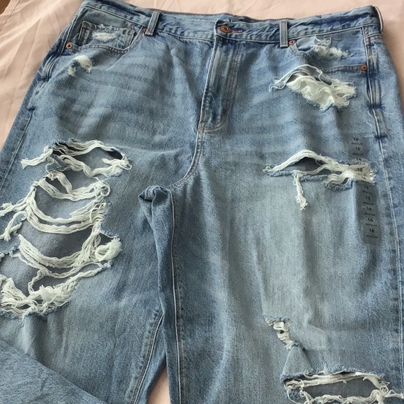American Eagle Outfitters Denim - American Eagle Outfitters Blue High Rise Distressed Jeans